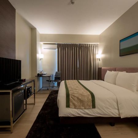 Sequoia Hotel Manila Bay Paranaque City エクステリア 写真