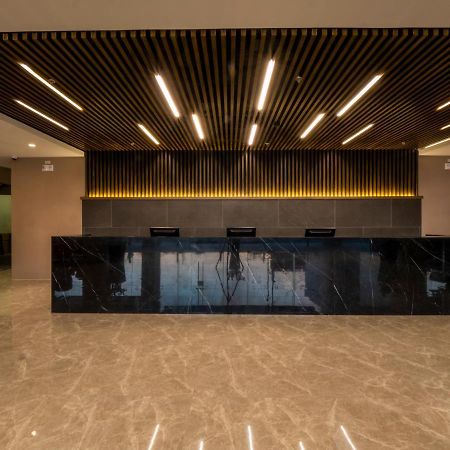 Sequoia Hotel Manila Bay Paranaque City エクステリア 写真